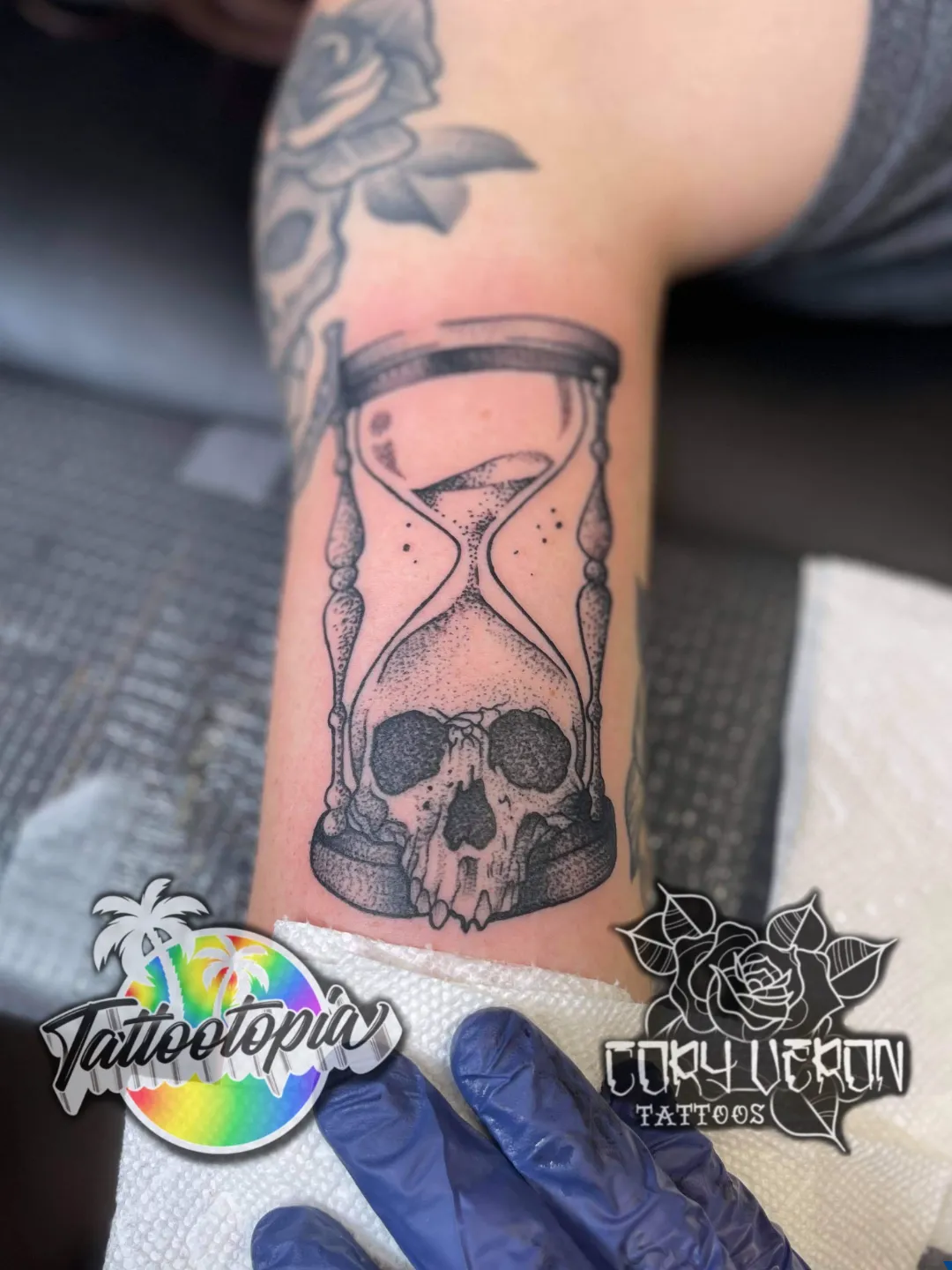 dotwork hourglass skull leg tattoo cory veron tattootopia