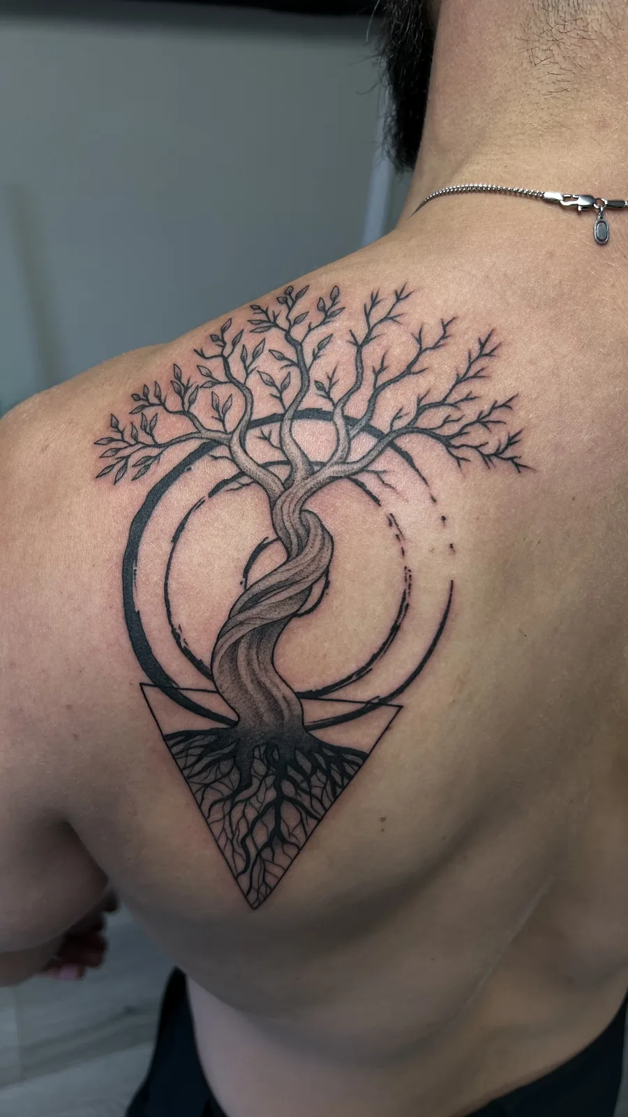 fine line tree of life back tattoo jeff thibodaux tattootopia